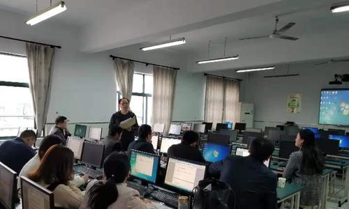 柴叔SEO的策略是什么？他的教学方法有何不同？