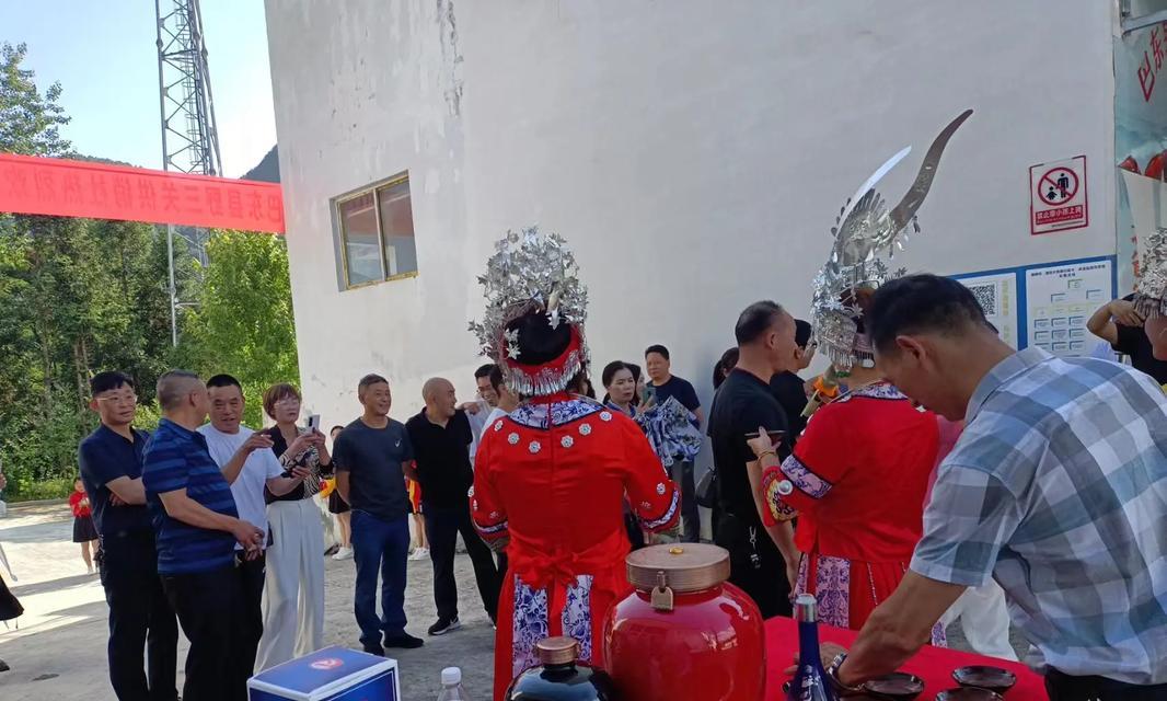 抖音打锣打鼓剪辑版如何制作？步骤和技巧是什么？